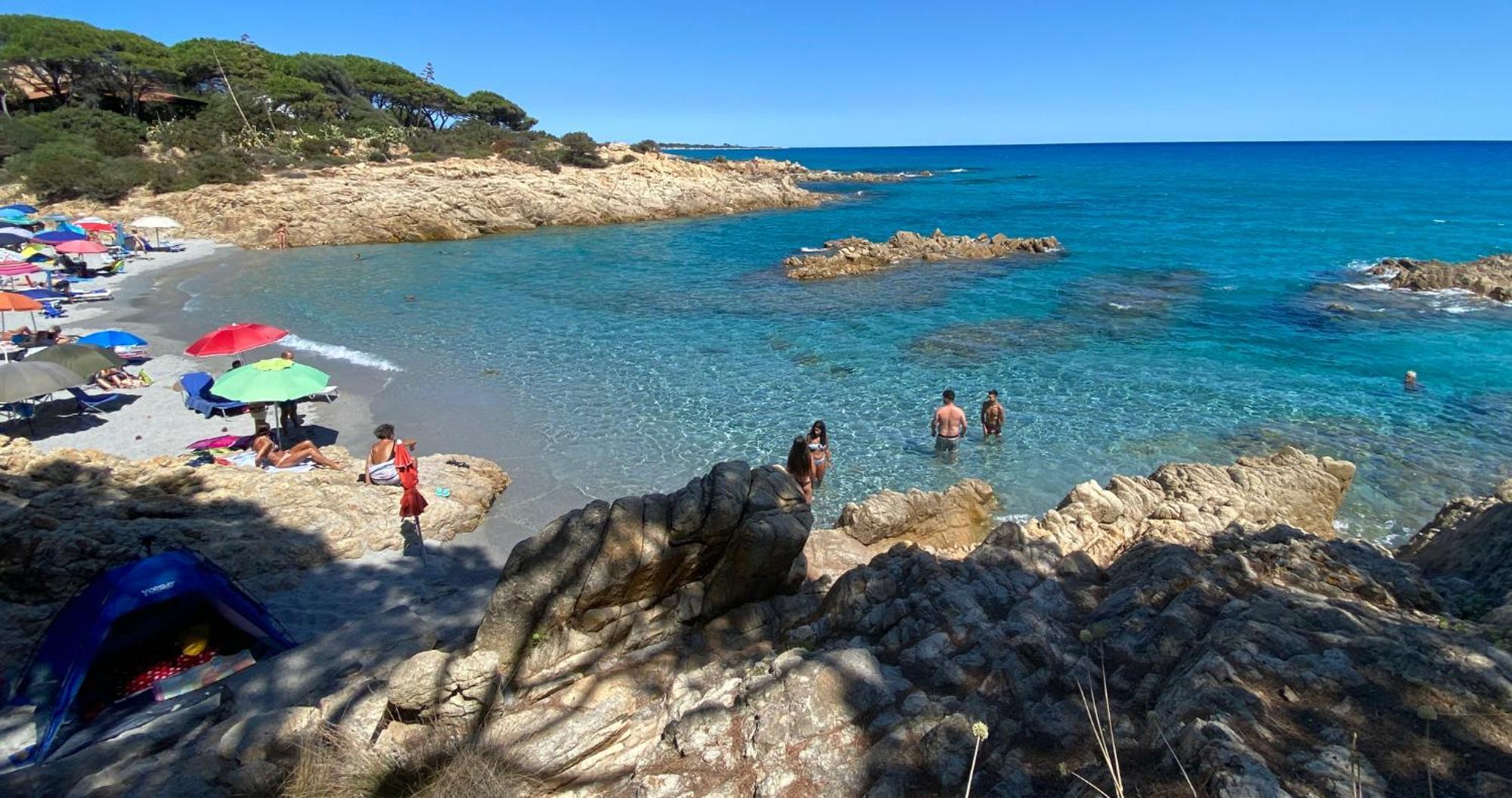 Costa Est Apartments Cala Liberotto Bagian luar foto